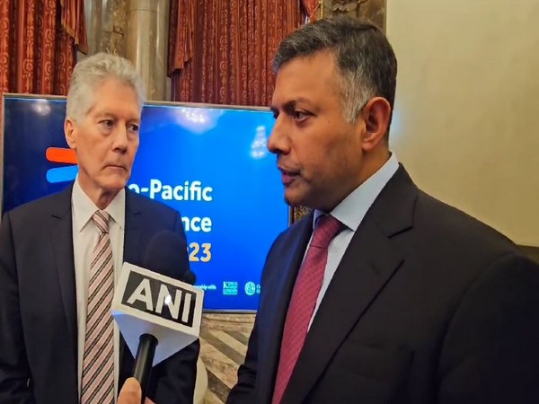 Indian High Commissioner to the United Kingdom Vikram Doraiswami and Australian High Commissioner to the UK Stephen Smith (Photo/ANI)