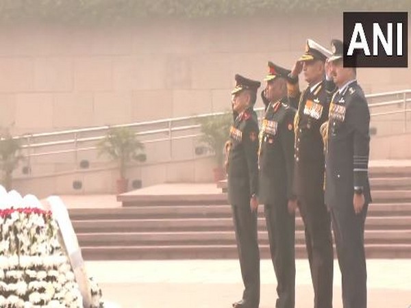 Defence Chiefs pay homage at the National War Memorial ahead of Navy Day, on December 4th. (Photo/ANI)