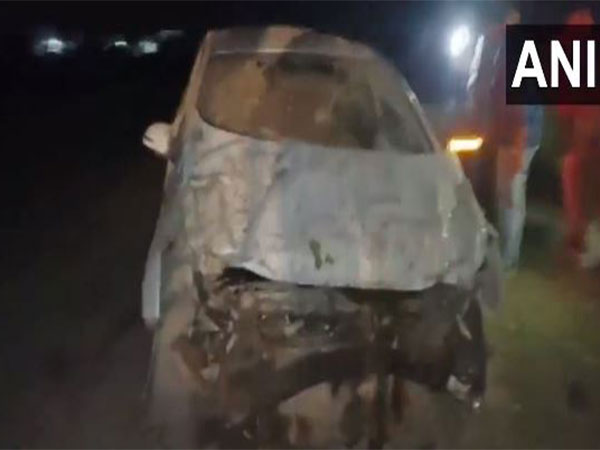 Five people died as vehicle rams into tree in Punjab's Faridkot (Photo/ANI)