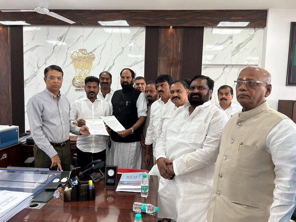 Congress alleges BRS govt disbursing Rythu Bandhu's money (Photo/X: @revanth_anumula)