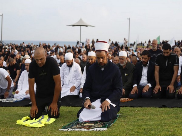 Israeli Arabs in Jaffa in morning prayers (Photo/TPS)