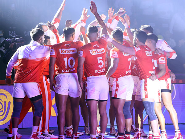 Gujarat Giants team (Image: PKL)