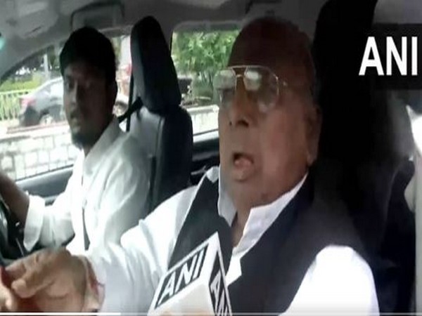 Congress leader V Hanumantha Rao. (Photo/ANI)
