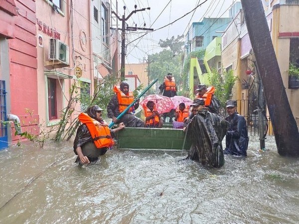 Indian Army rescues people Mugalivakkam and Manapakkam (Photo/ANI)