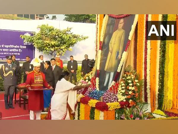 President Droupadi Murmu pays paid floral tribute to Dr BR Ambedkar (Photo/ANI)