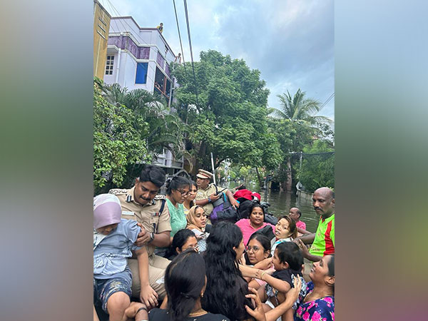 Chennai Police engaged in rescue operations (Photo/X @chennaipolice_)