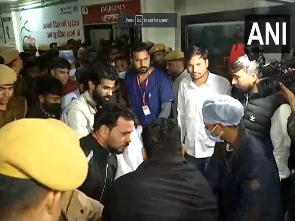 Mortal remains of Sukhdev Singh Gogamedi moved to SMS hospital. (Photo/ANI)