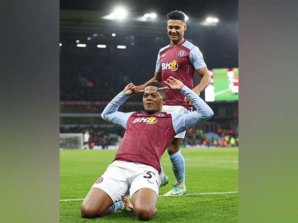 Aston Villa players celebrating. (Photo- Aston Villa Twitter)