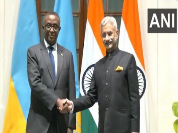 External Affairs Minister S Jaishankar with Foreign Affairs Minister and International Cooperation of Rwanda to India, Vincent Biruta (Photo/ANI)