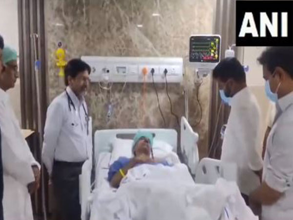 Telangana CM Revanth Reddy meeting BRS chief K Chandrasekhar Rao at Yashoda Hospital. (Photo/ANI)