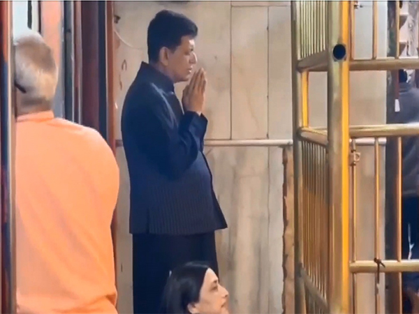 Union Minister Piyush Goyal offers prayers at Mehandipur Balaji (Photo/ANI) 
