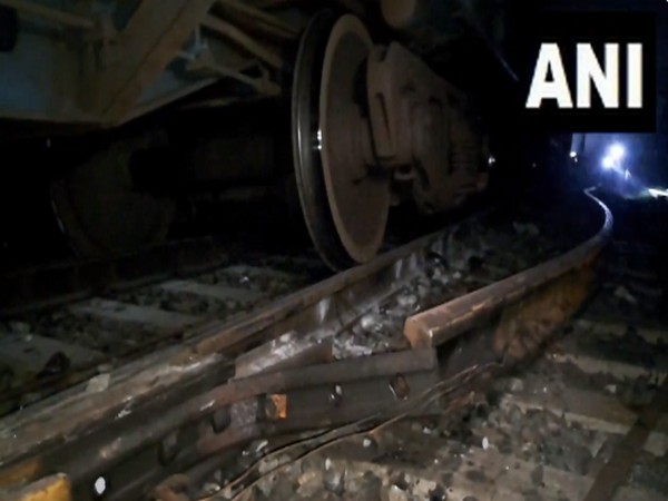 Goods train going towards Chennai derails near Chengalpattu (Photo/ANI)