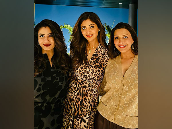 Raveena Tandon, Shilpa Shetty, Sonali Bendre (Image Source: Instagram)