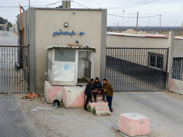 Fuel trucks wait to enter Kerem Shalom which was reopened by Israel (Photo Credit: Reuters)