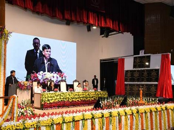 Mansukh Mandaviya dedicates state of art facilities at Delhi AIIMS. (Photo/PIB)