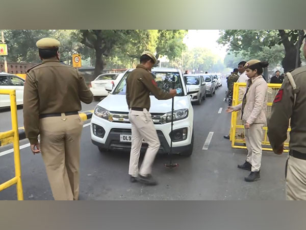 Police deployed outside Parliament (Photo/ANI)