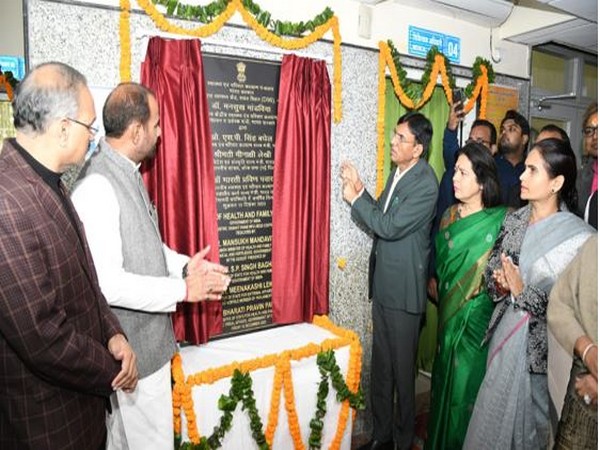 Union Health Minister Dr Mansukh Mandaviya inaugurates CGHS Wellness Centres (Photo/PIB) 