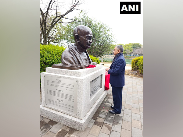 India's Chief of Defence Staff General Anil Chauhan paid floral tributes at Gandhi Statue in Japan on Friday (Photo/ANI)