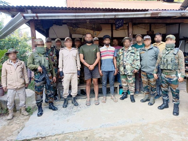 Assam Rifles, Manipur police ensure safe release of abducted labourers (Image/ANI)