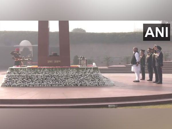 Defence Minister Rajnath Singh along with CDS Gen Anil Chauhan, Army Chief Gen Manoj Pande, Navy Chief Admiral R Hari Kumar and IAF Vice Chief Air Marshal Amar Preet Singh. (Photo/ANI)