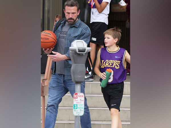 Ben Affleck with his son (Image source: X) 