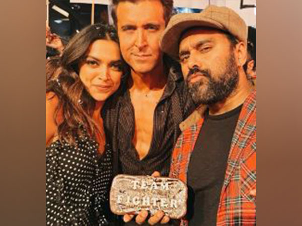 Hrithik Roshan, Deepika Padukone, Bosco Martis (Image Source: Instagram)