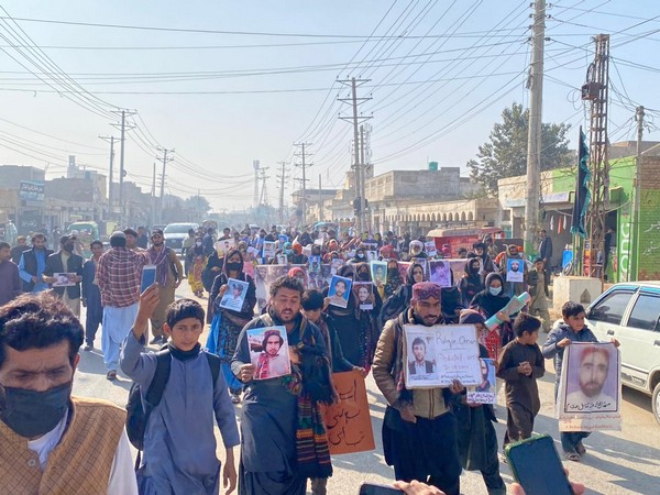 Baloch Protest resumes from Dera Ghazi Khan (Photo/X @BYCKech)