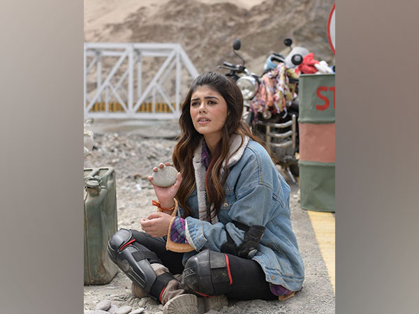 Sanjana Sanghi (Image Source: Instagram)