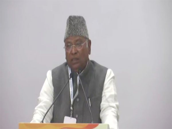 Congress President Mallikarjun Kharge (Photo/ANI)
