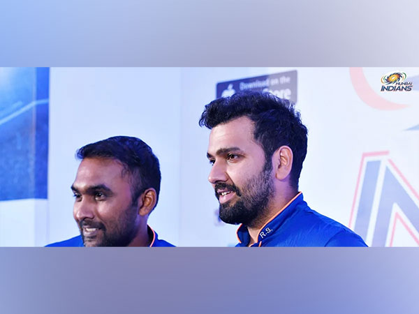 Rohit Sharma with Mahela Jayawardene. (Photo- MI)