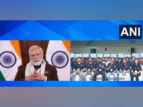 Prime Minister Narendra Modi interacts with participants of Grand Finale of Smart India Hackathon (Image/ANI)