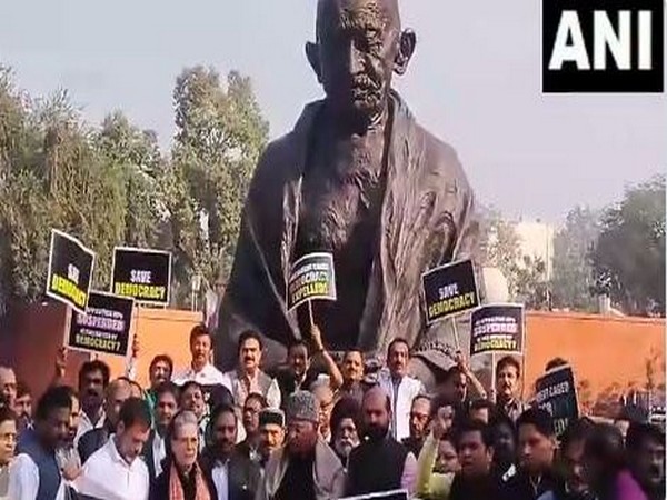 INDIA bloc MPs protesting in front of Gandhi statue (Photo/ANI)