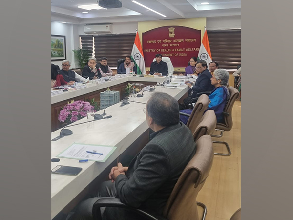 Mansukh Mandaviya chairs meeting as COVID-19 cases surge  (Photo/ANI)