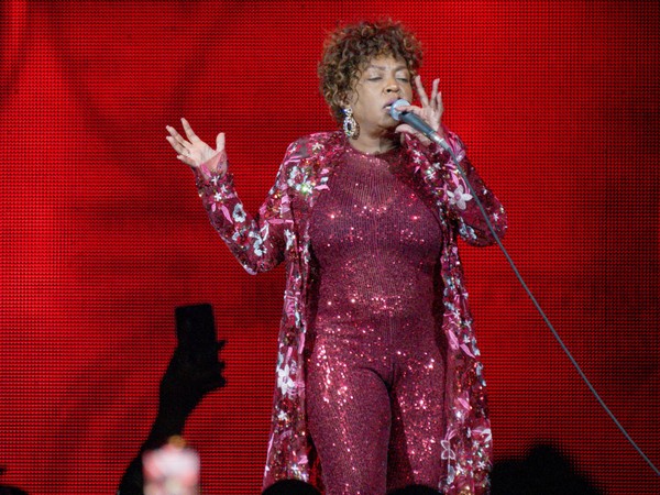 Anita Baker (image source: X) 