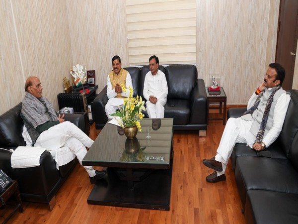 Madhya Pradesh CM, Dy CMs call on Defence Minister Rajnath Singh (Photo/ANI)
