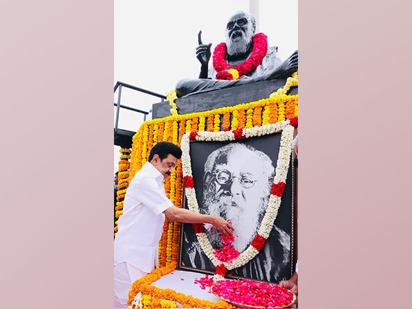 Tamil Nadu CM MK Stalin pays tribute to Periyar on his death anniversary (Photo/ X@mkstalin)