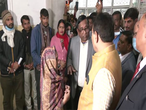 CM Bhajan Lal Sharma makes surprise visit to SMS hospital (Photo/ANI)