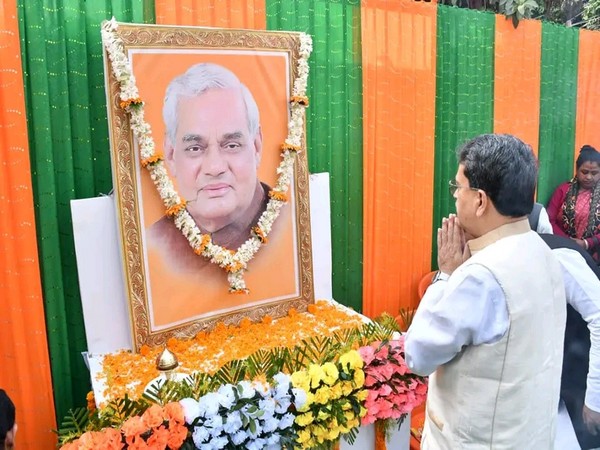 Tripura CM pays tribute to the Bharat Ratna Atal Bihari Vajpayee on his birth anniversary. (Photo/ANI)