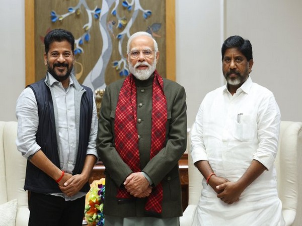 Telangana CM Reveanth Reddy and his deputy Mallu Bhatti Vikramarka with PM Modi (Photo:X/@PMOIndia)
