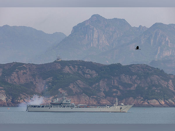 A Chinese warship (File Photo/Reuters)