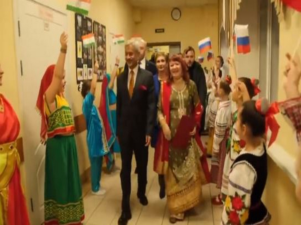 EAM Jaishankar visits school named after Gurudev Rabindranath Tagore in Russia’s St Petersburg (Photo Credits: X/@DrSJaishankar)