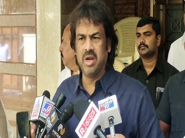 Karnataka Education Minister Madhu Bangarappa (File photo/ANI)