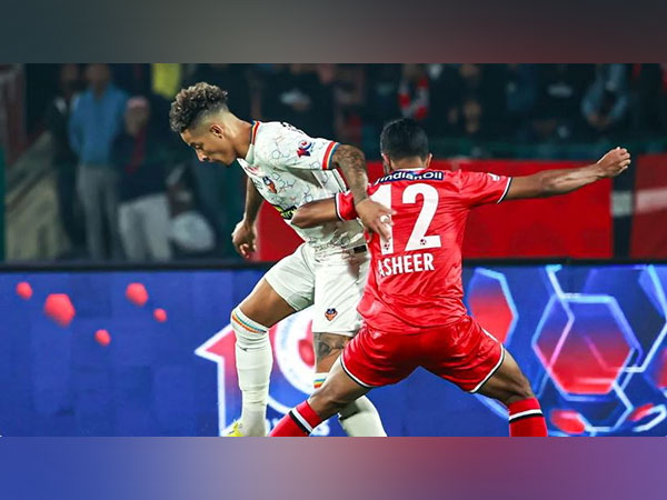 FC Goa and NorthEast United FC in action. (Photo- ISL)