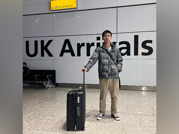 Hong Kong student leader Tont Chung after arriving in UK (Photo credit: Instagram)