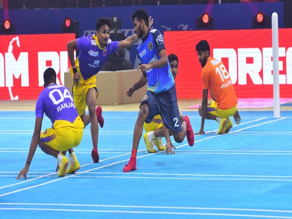 Players in action. (Picture: UKK)