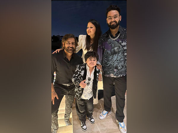 Abdu Rozik, MS Dhoni, Rishabh Pant, Sakshi Dhoni (Image Source: Instagram)