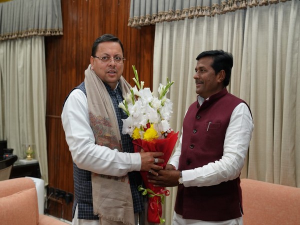 Ex-MP Minister Bharat Singh Kushwaha pays courtesy visit to Uttarakhand CM (Photo/ANI)