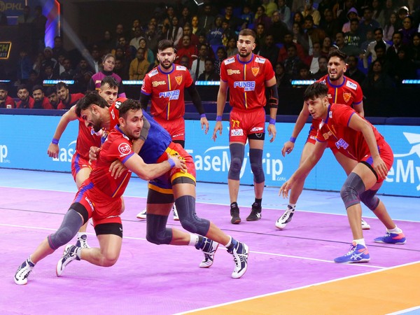 Dabang Delhi in action during Pro Kabaddi League season 10 (Image: PKL/Dabang Delhi)