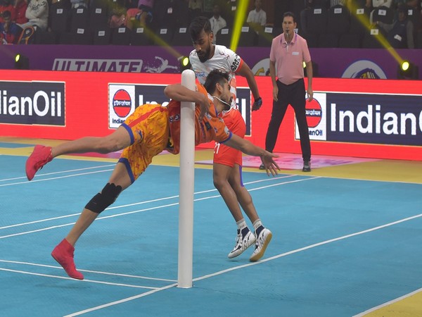 Telugu Yoddhas and Odisha Juggernauts in action during Ultimate Kho Kho season 2 (Image: UKK)