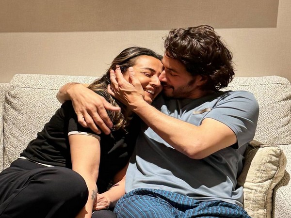 Mahesh Babu with Namrata Shirodkar(Image source: Instagram)